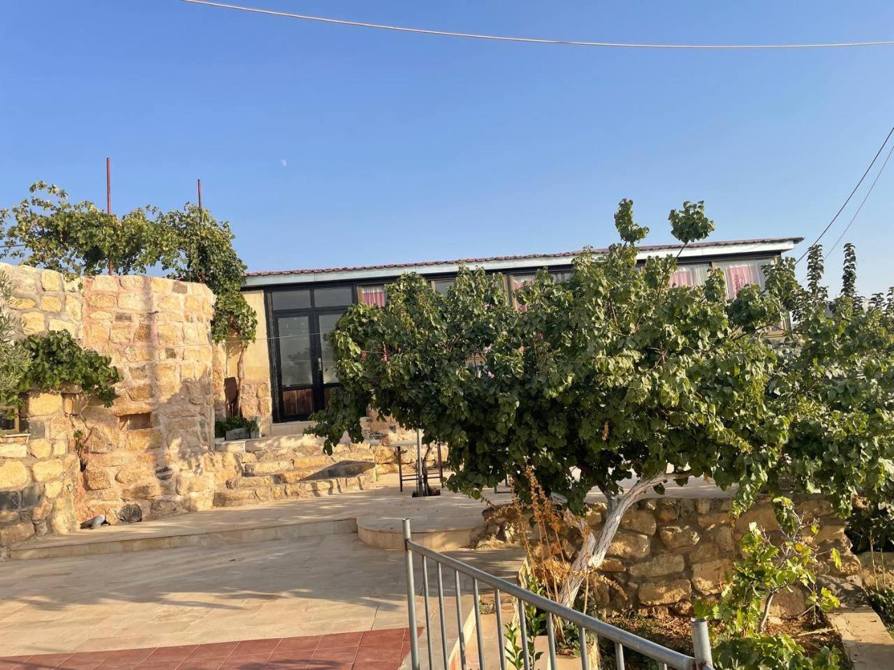 Heritige Inn Jordan Al-Qasr Esterno foto